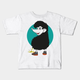 pissing hedgehog Kids T-Shirt